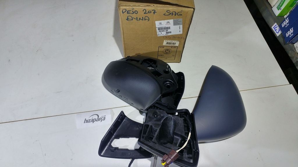 P207 06-- Sağ Dış Dikiz Aynası Mekanik 8149.Zf Orjinal