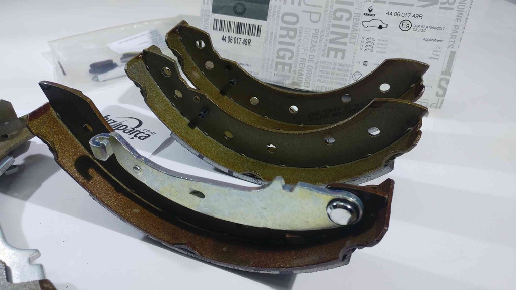 Clio Laguna Symbol P206 P306 Saxo Logan Arka Balata ( Kampana ) 7701206962 Orjinal