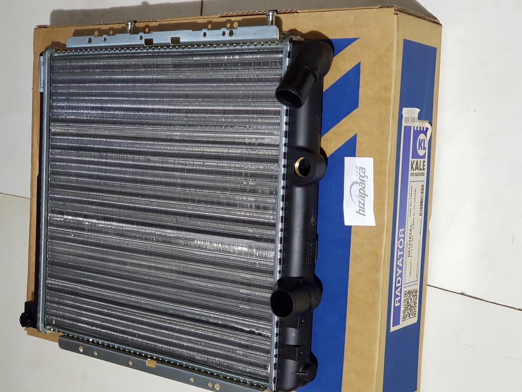 R9 1997-2000 1.4 8V Enjeksiyonlu Komple Radyatör 7702262000