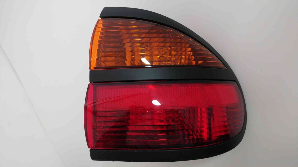 [VALEO 87368] Laguna 1 1999-2002 Komple Sağ Dış Stop 7700420123