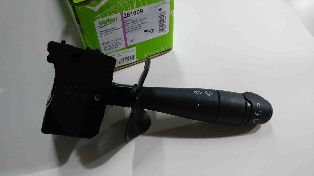 Kango Clio 98-08 Silecek Kumanda Kolu 7701049615