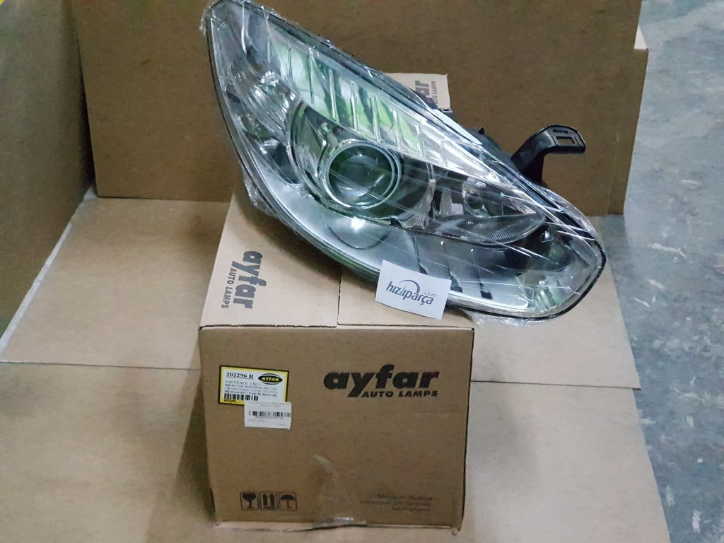 Fluence 13-- Komple Far Sağ ( Makyajlı Kasa) İçi Krom 260101331R