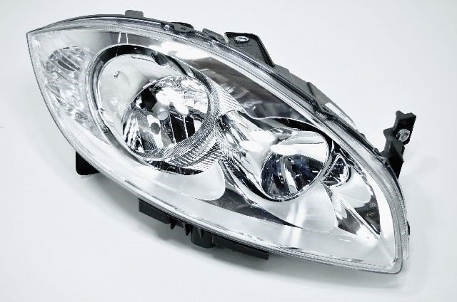 Linea 07- Sağ Far Komple 52084243 Opar