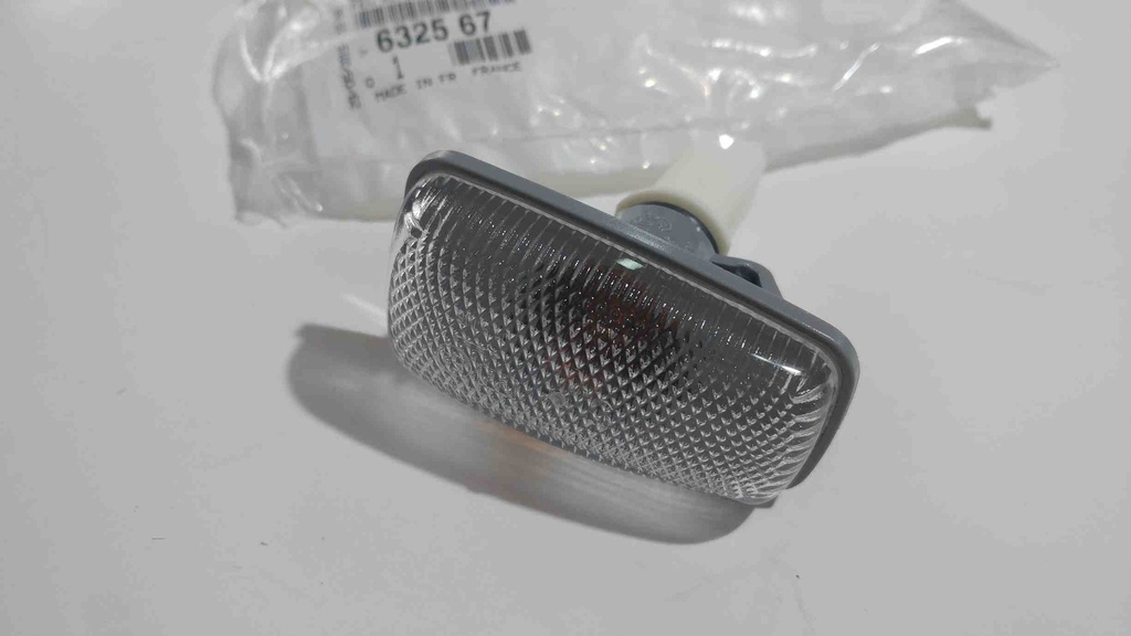 P106 P306 Partner Çamurluk Sinyali 6325.67 Orj