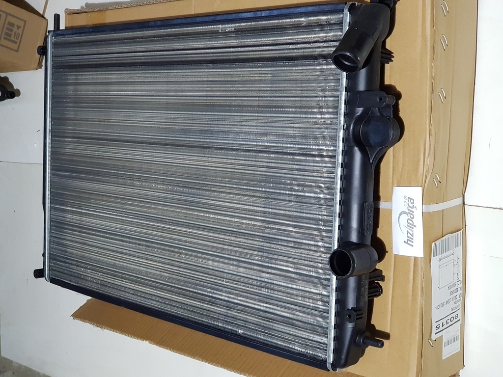 Logan 1.5 Dcı Komple Radyatör 8200189288